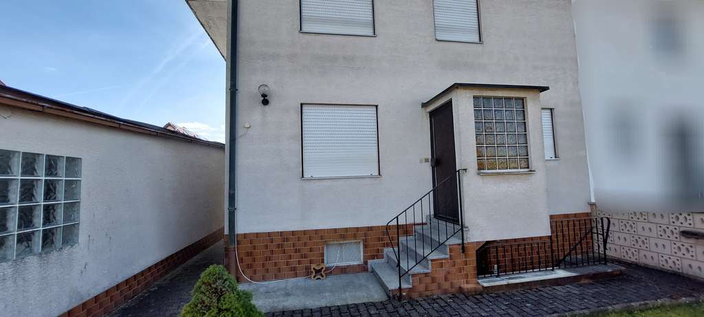 Immobilie in Memmelsdorf - Einfamilienhaus (Doppelhaushälfte) mit Garage in Memmelsdorf - Bild 0