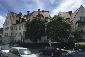 Charmante 2-Zimmer-Wohnung mit Balkon in gepflegtem Wohnkomplex