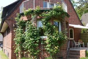 Familienfreundliche Rotklinkervilla auf großem Grundstück in  Wellingsbüttel – Die vollständige Adresse der Immobilie erhältst du vom Anbieter., 22391 Wellingsbüttel, Hamburg – Vorschaubild 10