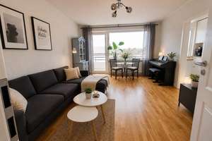 Hochwertig kernsanierte 3-Zi.-Wohnung 71 qm Eichenparkett, Südbalkon & Gartennutzung in ruhiger Lage