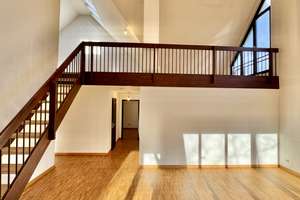 Großzügige Dachgeschoss-Maisonette-Galerie-Wohnung mit 4 Zimmer / 2 Balkone / renovierungsbedürftig – Robert-Stolz-Str. 13, 40470 Mörsenbroich, Düsseldorf – Vorschaubild 7