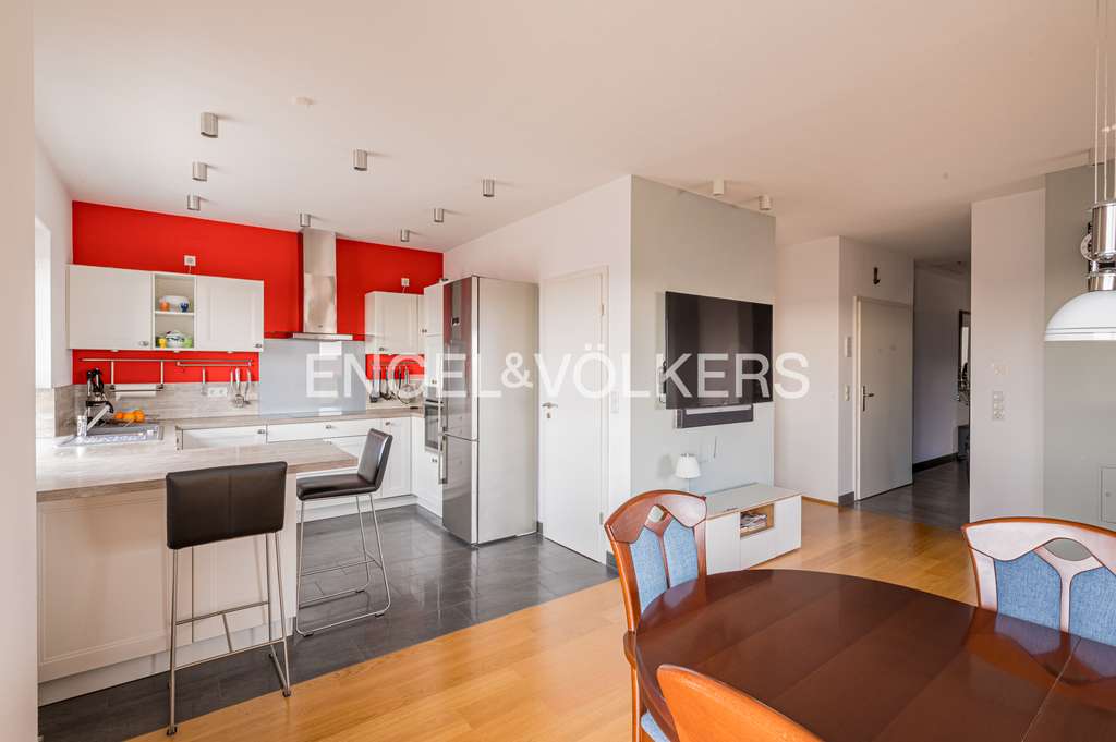 Immobilie in Weisenheim am Sand - Neuwertiges Penthouse mit Kamin und Aufzug mit privatem Zugang! - Bild 1