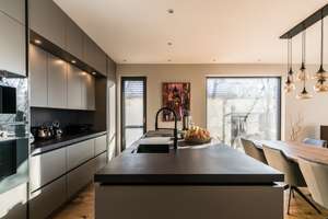 Neubau-Townhouse mit viel Platz und einem traumhaften Blick über Wiesbaden – Die vollständige Adresse der Immobilie erhältst du vom Anbieter., 65189 Südost, Wiesbaden – Vorschaubild 5