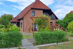 Großzügiges Einfamilienhaus mit Doppel-Garage in Soltau-Harber – Die vollständige Adresse der Immobilie erhältst du vom Anbieter., 29614 Soltau – Vorschaubild 1