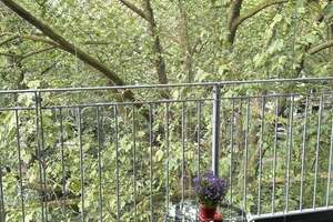Traumhafte 3-Zimmer-Wohnung in den Karolinger Höfen mit Blick auf die Düssel – Merowingerstraße 30, 40223 Bilk, Düsseldorf – Vorschaubild 2