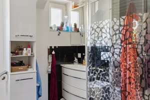 Zweifamilienhaus mit XXL Garten und 2 Garagen – Die vollständige Adresse der Immobilie erhältst du vom Anbieter., 74321 Bietigheim-Bissingen – Vorschaubild 4