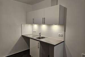 Sofort frei! Kernsanierte moderne 1-Zimmerwohnung ruhige Altstadtlage ohne KFZ-Stellplatz – Neue Gasse -, 97421 Innenstadt, Schweinfurt – Vorschaubild 3