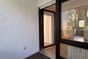 Sanierte 2,5 Zimmerwohnung mit Balkon und Einbauküche – 81375 Neuhadern, München – Vorschaubild 9