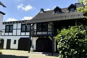 *PREISREDUZIERT* Charmantes Einfamilienhaus mit 3 Garagen in zentraler Wohnlage von Hamm / Sieg! – Die vollständige Adresse der Immobilie erhältst du vom Anbieter., 57577 Hamm (Sieg) – Vorschaubild 2