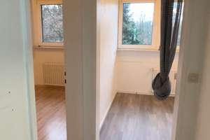 von PRIVAT: ruhig und schön wohnen: 3,5 Z | 2. OG | KM 494€ – Fernewaldstraße 37, 46119 Klosterhardt-Nord, Oberhausen – Vorschaubild 8