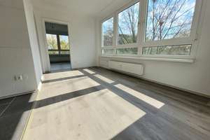 Schöne 3-Zimmer-Wohnung mit Balkon! – Schellingweg 13, 45279 Freisenbruch, Essen – Vorschaubild 1