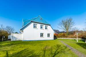 Gepflegtes Mehrfamilienhaus in guter Lage unweit vom Morsum Kliff – Die vollständige Adresse der Immobilie erhältst du vom Anbieter., 25980 Sylt (Gemeinde) – Vorschaubild 5