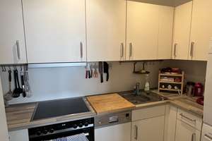 Schöne zwei Zimmer Wohnung mit Balkon und Aufzug in Regensburg Ost – Die vollständige Adresse der Immobilie erhältst du vom Anbieter., 93053 Kasernenviertel, Regensburg – Vorschaubild 2