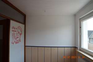 Gepflegter Wohnraum in Gladbeck: 3,5-Zimmer-Wohnung im Dachgeschoss – 45966 Gladbeck – Vorschaubild 4