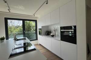 Elegante Wohnung am Benrather Rheinufer – Die vollständige Adresse der Immobilie erhältst du vom Anbieter., 40593 Urdenbach, Düsseldorf – Vorschaubild 7