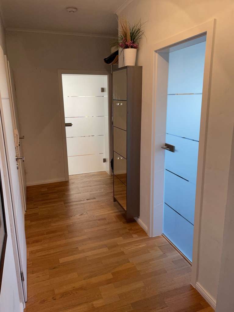 Immobilie in Bad Nenndorf - Miete war gestern - Schöne renovierte 3 Zimmer Dachgeschosswohnung - Bild 4