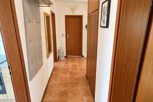 Wohnung in zentraler, ruhiger Lage mit Balkon und Garage (RÖMBKE IMMOBILIEN KG) – 24534 Stadtmitte, Neumünster – Vorschaubild 9