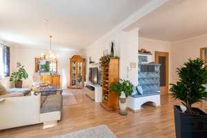 Modernisiertes EFH mit Einliegerwohnung und Traumgarten mit Fernblick auf den Rauhen Kulm! – Schlossgarten 16, 95517 Bayreuth (Kreis) – Vorschaubild 11