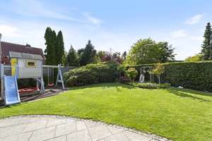 Modernes Familienhaus in Heide mit Garten, Terrasse, Doppelgarage & Vollkeller – Die vollständige Adresse der Immobilie erhältst du vom Anbieter., 25746 Heide – Vorschaubild 40