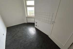 Geräumige 3-Zimmer-Wohnug mit Balkon! – Otto-Richter-Straße 16a, 39116 Sudenburg, Magdeburg – Vorschaubild 10