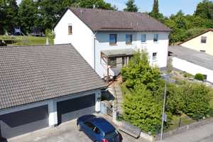 Familienfreundliche Doppelhaushälfte mit großem Garten – Erding (Kreis) – Vorschaubild 1