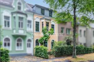 HISTORISCHES STADTHAUS VON 1905 MIT CHARME UND POTENZIAL