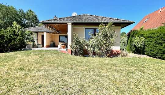 Bild von Einmal in 100 Jahren wird ein Bungalow verkauft... in sonniger Lage mit tollem Untergeschoss