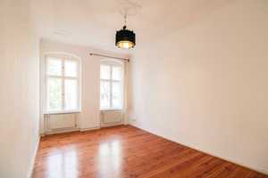 Traumhafte, bezugsfreie 2-Zimmer-Altbauwohnung in Berlin Pankow – Berlin – Vorschaubild 2