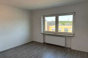 Frisch renovierte 3-Zimmer-Dachgeschosswohnung – Reinekering 3, 46149 Alsfeld, Oberhausen – Vorschaubild 3