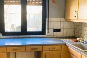 Solides Einfamilienhaus • Südterrasse • Innenhof • 2 Garagen • Alter Ortskern • Lörzweiler – Die vollständige Adresse der Immobilie erhältst du vom Anbieter., 55296 Lörzweiler – Vorschaubild 9
