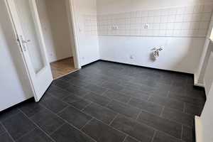 " 4 ZIMMER WOHNUNG MIT BALKON" – Voltastraße 10, 91056 Erlangen – Vorschaubild 10