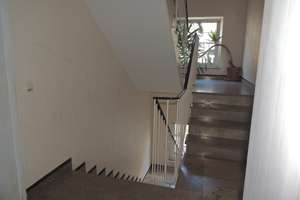 **WUPPERTAL-ZOOVIERTEL** APPARTEMENT 2 ZIMMER, KÜCHE, DIELE, BAD IM 2. OG. ZUM SELBST TAPEZIEREN – Tiergartenstraße 261, 42117 Elberfeld West, Wuppertal – Vorschaubild 2