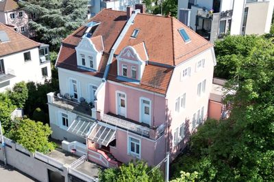 Charmante Doppelhaushälfte im Altbaustil