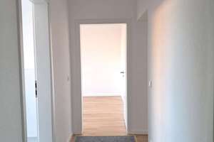 FRISCH SANIERTE 3,5 Zimmerwohnung in sehr zentraler Lage direkt am Rathaus! – Die vollständige Adresse der Immobilie erhältst du vom Anbieter., 70173 Rathaus, Stuttgart – Vorschaubild 18
