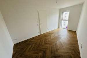 Balkon zum Innenhof!! - mit EBK, Abstellkammer und Waschmaschinenanschluss! – Otto-Franke-Straße 45, 12489 Adlershof, Berlin – Vorschaubild 18