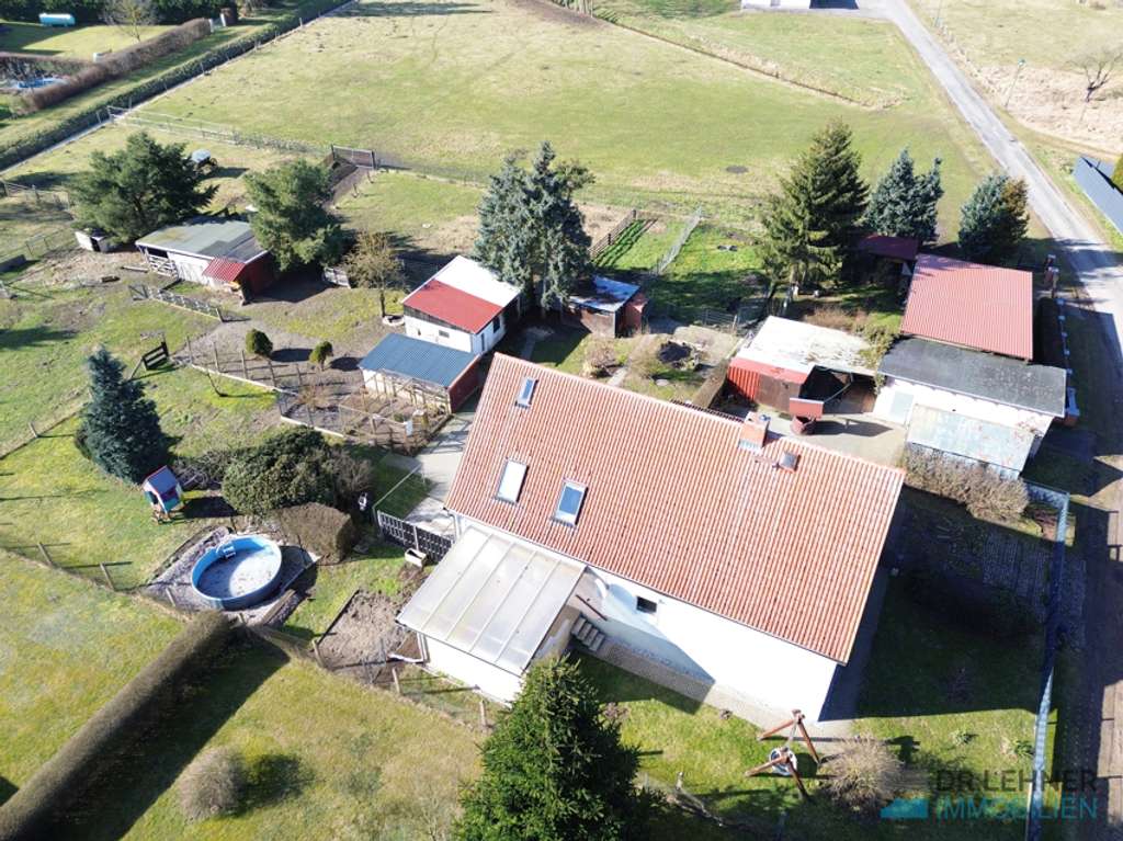 Immobilie in Bad Wilsnack - Ländliche Ruhe trifft modernen Wohnkomfort - Das großzügige Einfamilienhaus mit gepflegtem Garten! - Bild 1