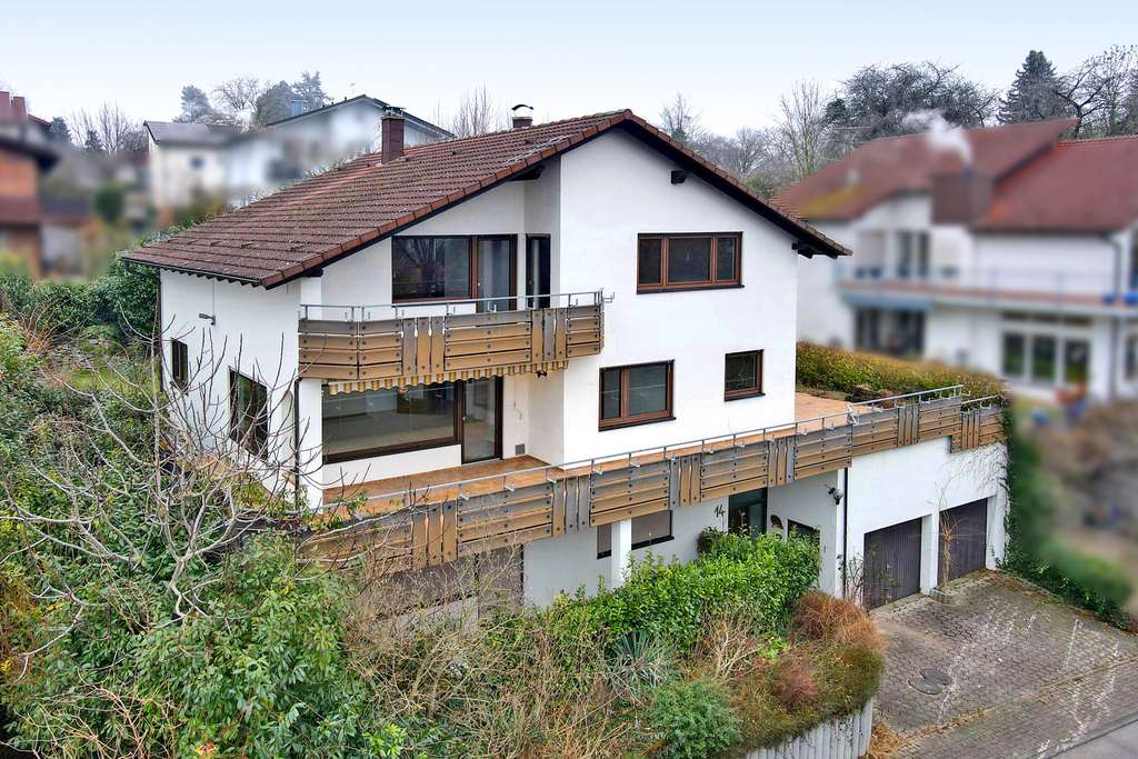 Immobilie in Bruchsal - Preisreduzierung - Sanierungsbedürftiges Ein- bis Zweifamilienhaus mit Einliegerwohnung in Top-Lage von Bruchsal - Bild 0