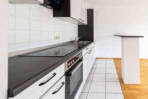 Lichtdurchflutetes 2-Zimmer-Wohnhighlight mit Balkon in Südlage-stilvoll wohnen. Sackgassenendlage. – Albertus-Magnus-Straße 20a, 42719 Solingen – Vorschaubild 11