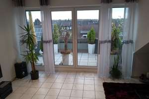 Charmante 3-Zimmer-Dachgeschoß Wohnung mit Balkon in Köln-Urbach