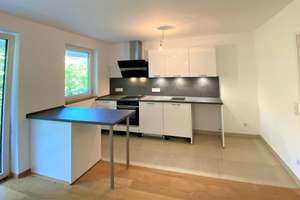 Exklusive helle und moderne 2-Zimmer-Wohnung m. großem Balkon nach Komplettsanierung 2020-von Privat