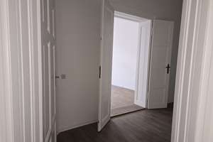 Geräumige und sonnige Wohnung direkt neben Theater zu vermieten. – Demianiplatz 29-30, 2826 Innenstadt, Görlitz – Vorschaubild 10