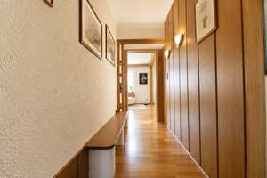 Traumgrundstück trifft Wohnqualität – großzügiges Familienhaus mit Einliegerwohnung und Potenzial – Die vollständige Adresse der Immobilie erhältst du vom Anbieter., 85049 Friedrichshofen-Hollerstauden, Ingolstadt – Vorschaubild 17