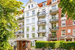 Altbaucharme im Generalsviertel mit sonnigem Südwestbalkon – Die vollständige Adresse der Immobilie erhältst du vom Anbieter., 20253 Hoheluft-West, Hamburg – Vorschaubild 1