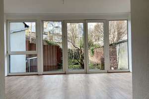 Helle 2-Zimmer-EG-Wohnung mit kleinem Garten 