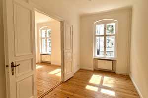 Sonnige 3-Zimmer-Altbau-Wohnung mit Balkon in bester Reuterkiezlage – Berlin – Vorschaubild 6