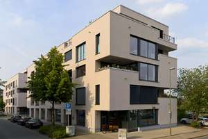 Stillvolle, hochwertige 3-Zimmer-Wohnung mit Loggia und Einbauküche