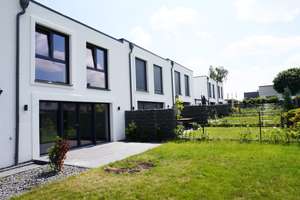 ISERNHAGEN FB: Komfort-Reihenmittelhaus - Bauhausstil - Stellplatz - Garten – 30916 Isernhagen – Vorschaubild 2