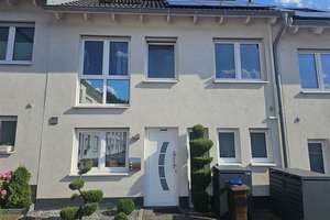 Familienglück mit Zukunft: Modernes Einfamilienhaus mit Photovoltaik in Gladbeck – Die vollständige Adresse der Immobilie erhältst du vom Anbieter., 45964 Gladbeck – Vorschaubild 2