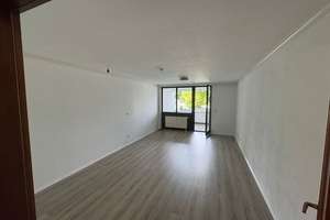 2-Zimmer-Wohnung mit Balkon in Pasing