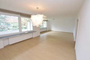 RÖNPAGEL IMMOBILIEN: Bemerode + 2 Zi. WHG + mod. EBK + Loggia + Einzelgarage – Anecampstr. 15 B, 30539 Bemerode, Hannover – Vorschaubild 4